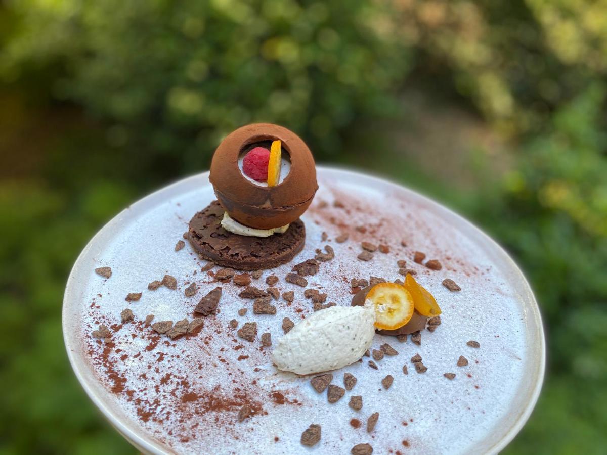 Latitude Ouest Hotel Restaurant & Spa โลโครน็อง ภายนอก รูปภาพ
